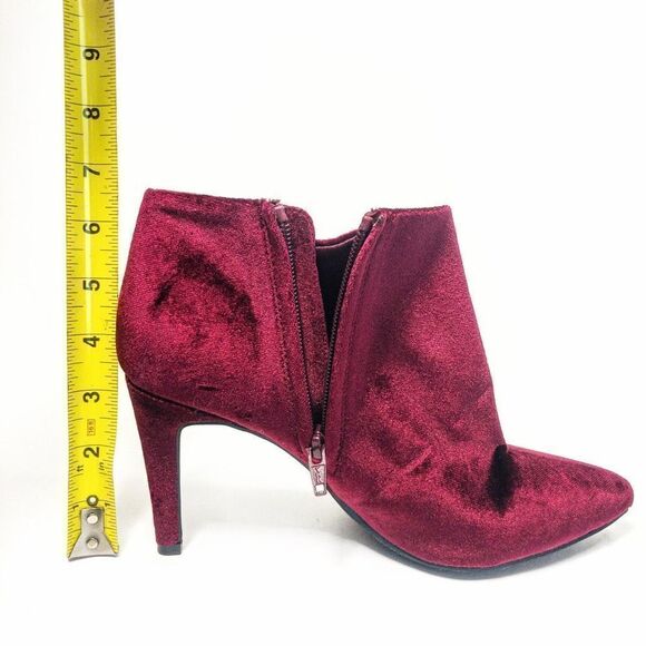 Old Navy Burgundy Wine Red Velvet Ankle Boots Sz 8 - Picture 8 of 9
